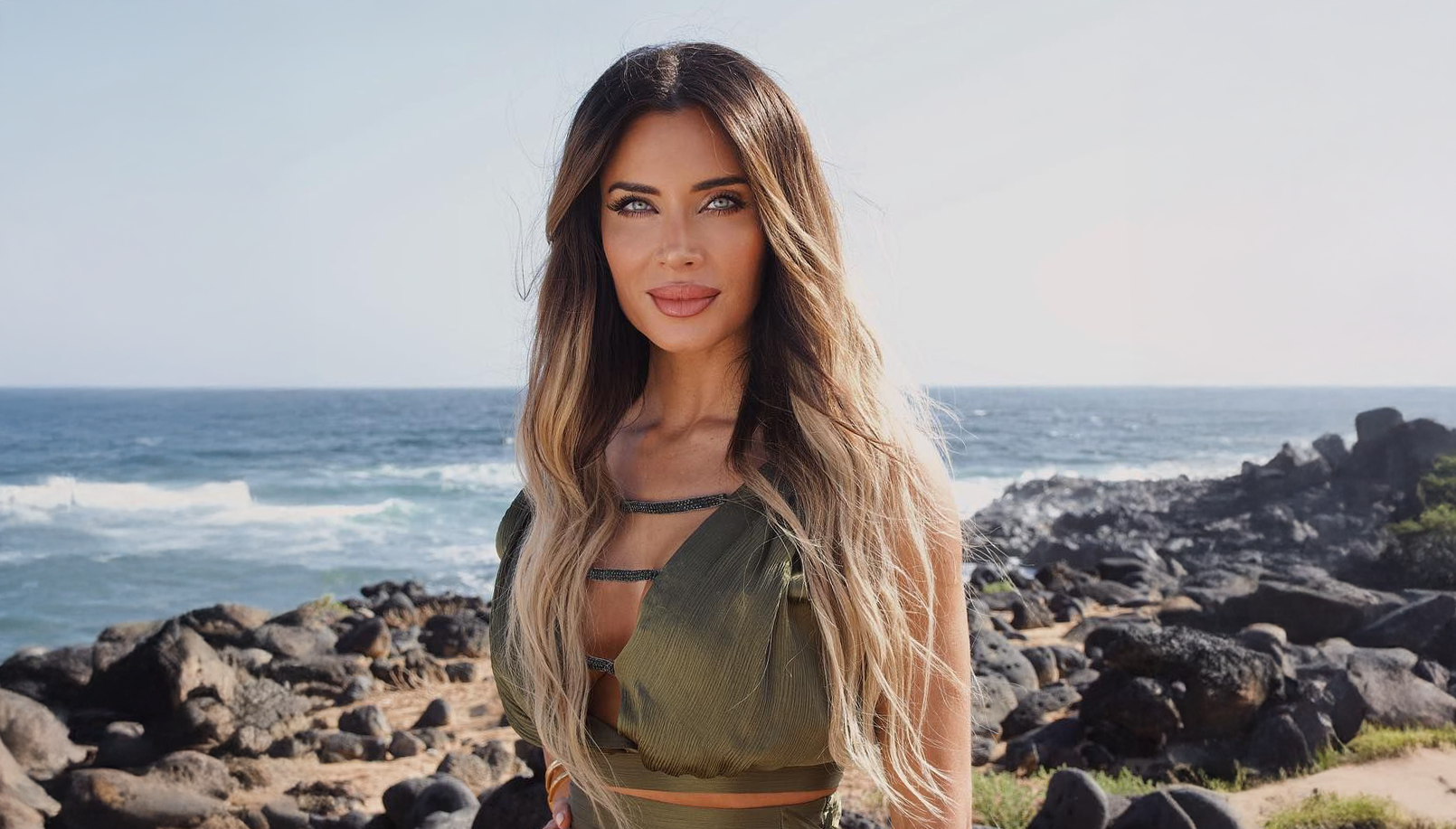 DISCOVERING CANARY ISLANDS – RAKUTENTV